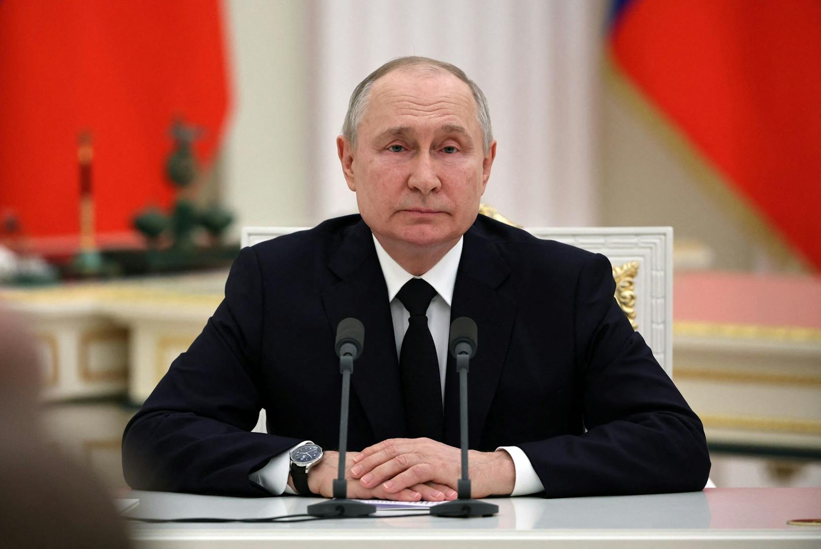 Russlands Präsident Wladimir Putin brauche nun eine Exit-Narrative, um (s)eine Ukraine-Niederlage "in einen 'begrenzten Erfolg' umzumünzen", sagt Marcus Keupp.