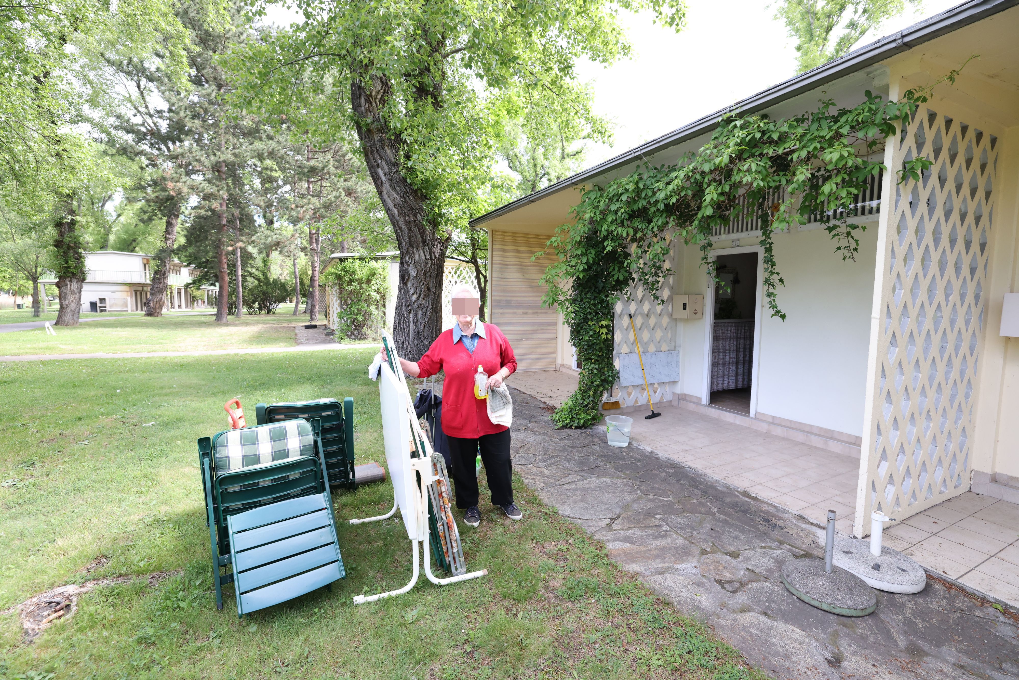 Kabanen-Besitzer beziehen ihre Kabane im Wiener Gänsehäufel. (Archivbild)