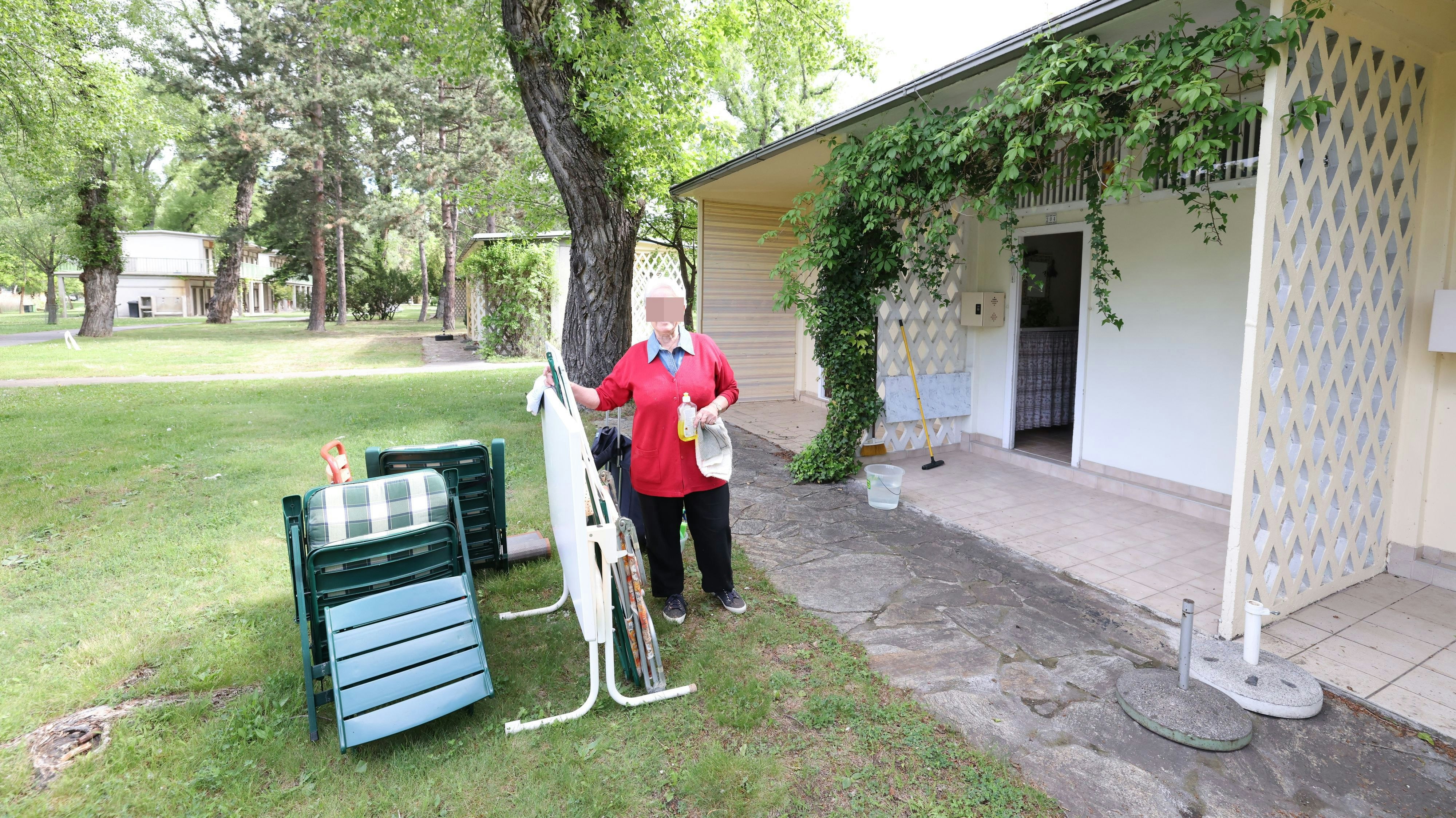 Kabanen-Besitzer beziehen ihre Kabane im Wiener Gänsehäufel (Archivbild).