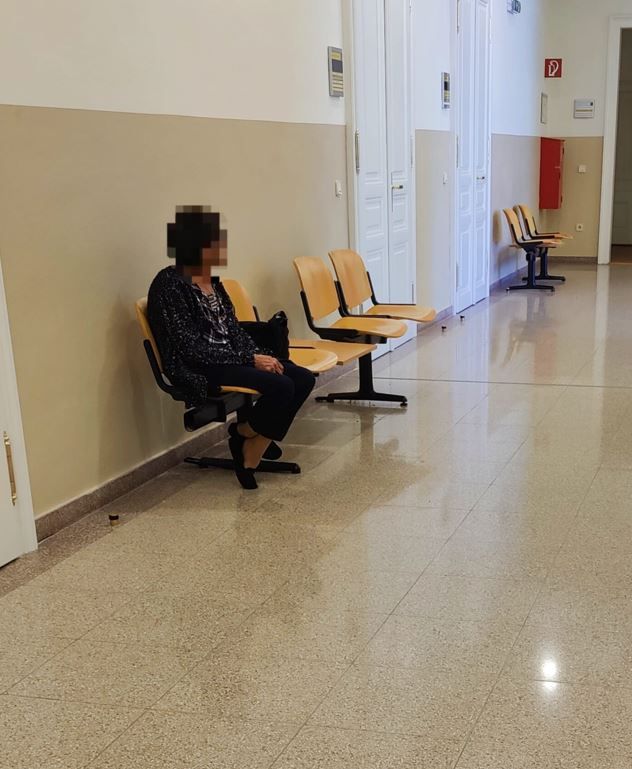 Die Angeklagte beim Prozess in Wr. Neustadt