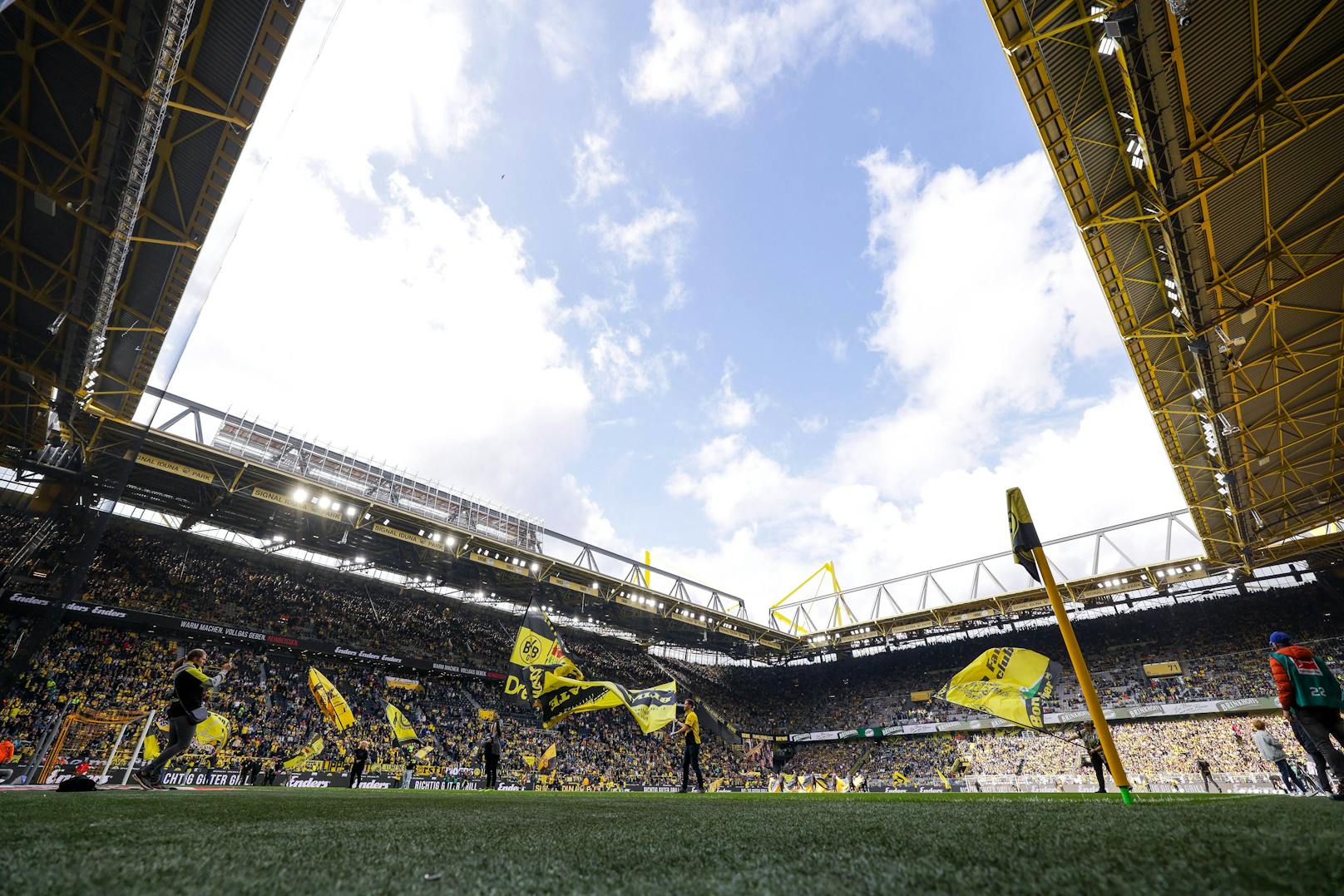 Signal Iduna Park in Dortmund. Zuschauerkapazität: 66.000