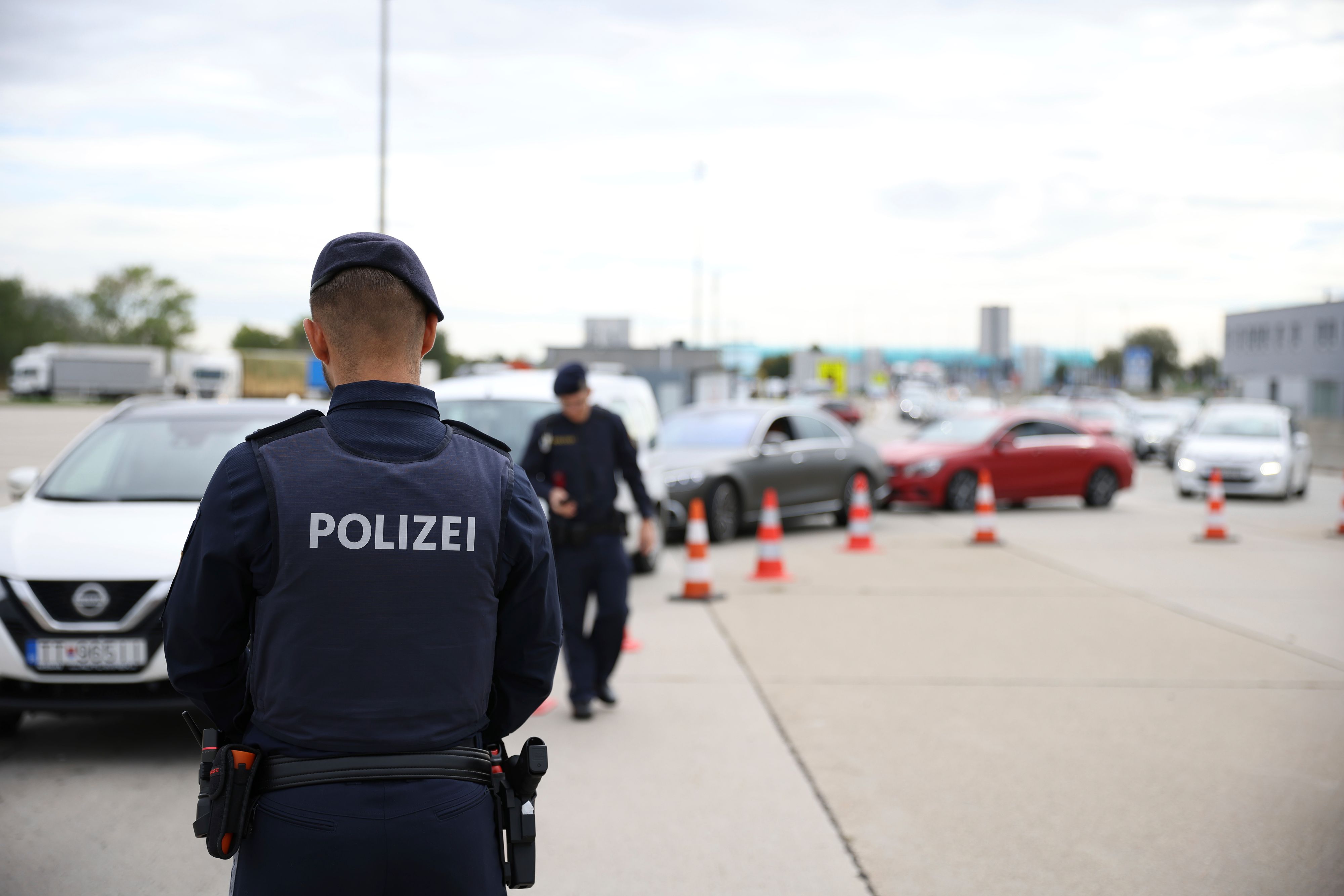 An der Grenze zur Slowakei ereignete sich am 02. Oktober 2023 ein spektakulärer Polizeieinsatz. Archivbild. 