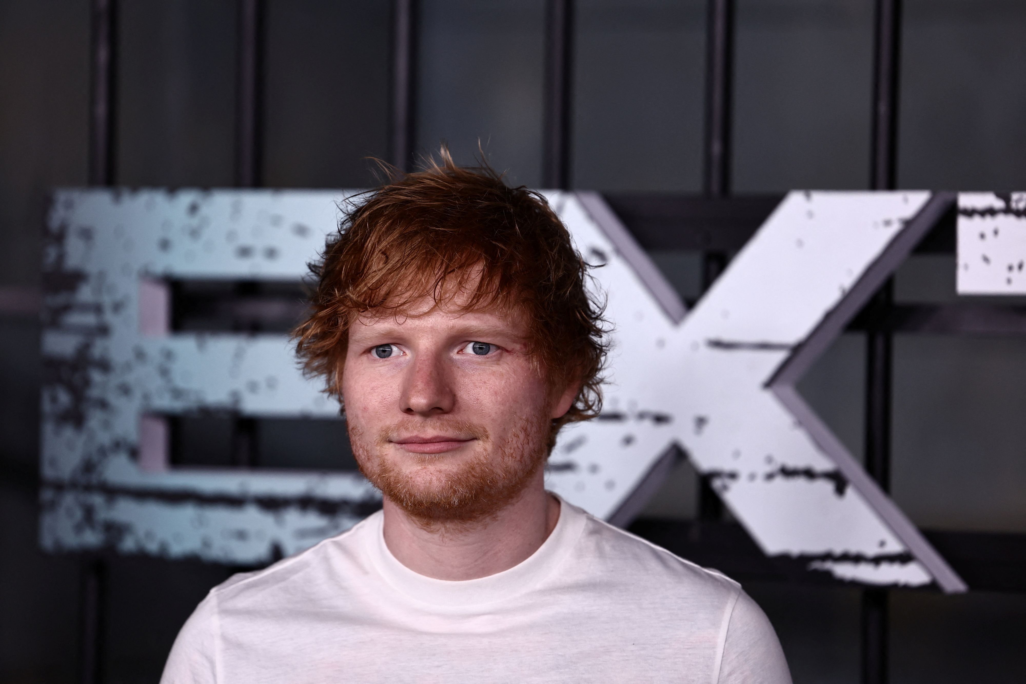 Ed Sheeran hat mit einem anderen Promi Drogen genommen.