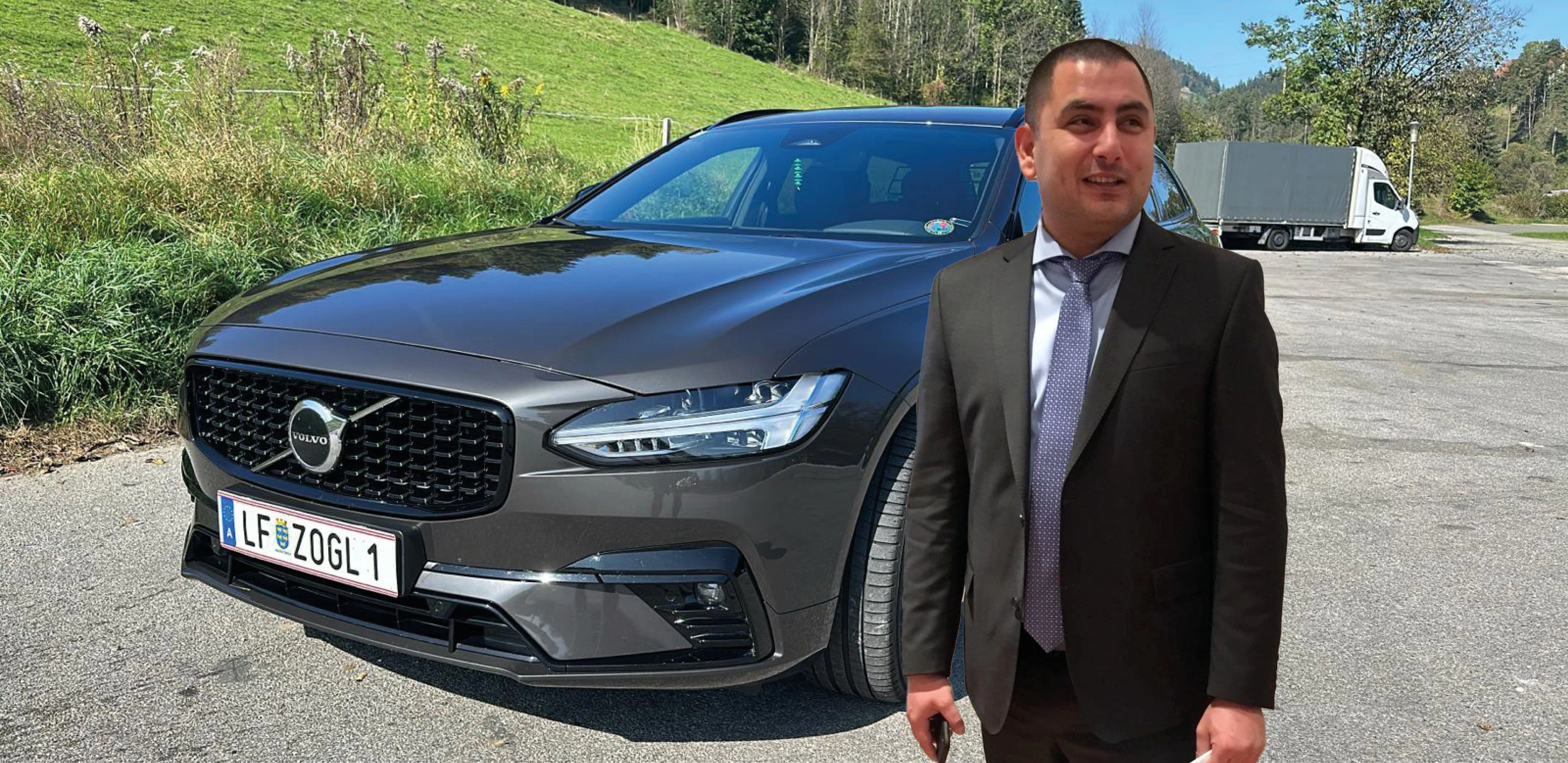 Roland Z. (46) mit seinem Volvo