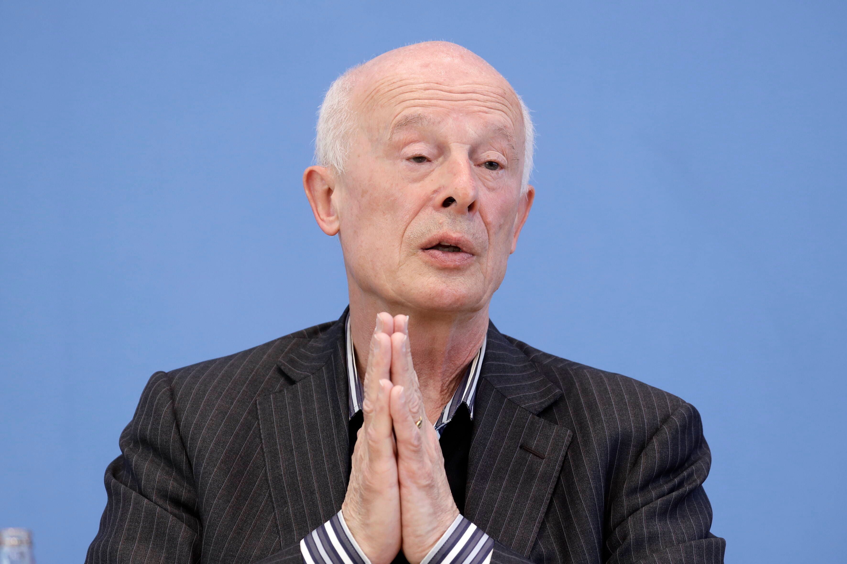 Klimaforscher Hans Joachim Schellnhuber während einer Pressekonferenz 2021.