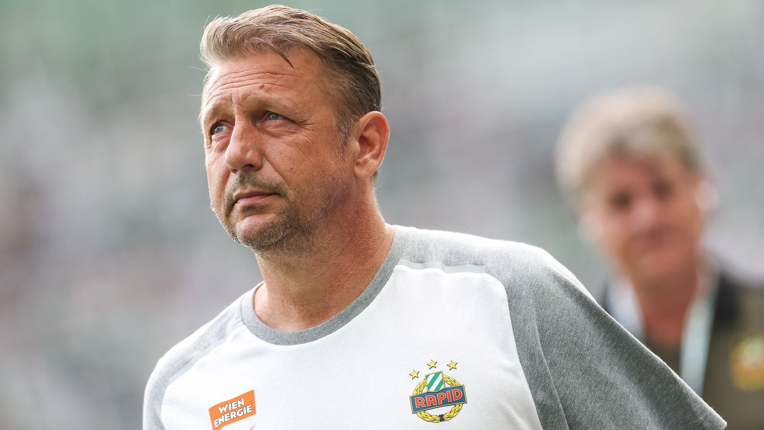 Rapid-Coach Zoran Barisic spricht über seinen Medienkonsum. 