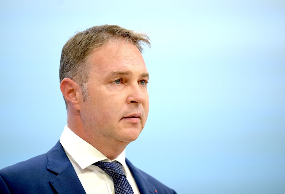 SPÖ-Chef Andreas Babler fordert eine kostenloses warmes und gesundes Mittagessen in allen Schulen und Kindergärten.