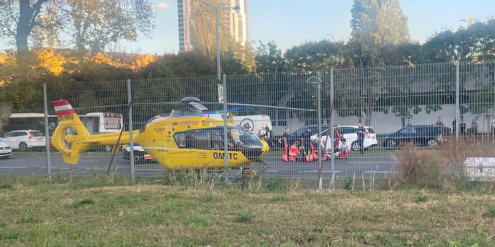 Am Mittwochabend wurde ein Mann mit dem Hubschrauber ins Spital gebracht. Der62-Jährige erlitt schwere Verletzungen.