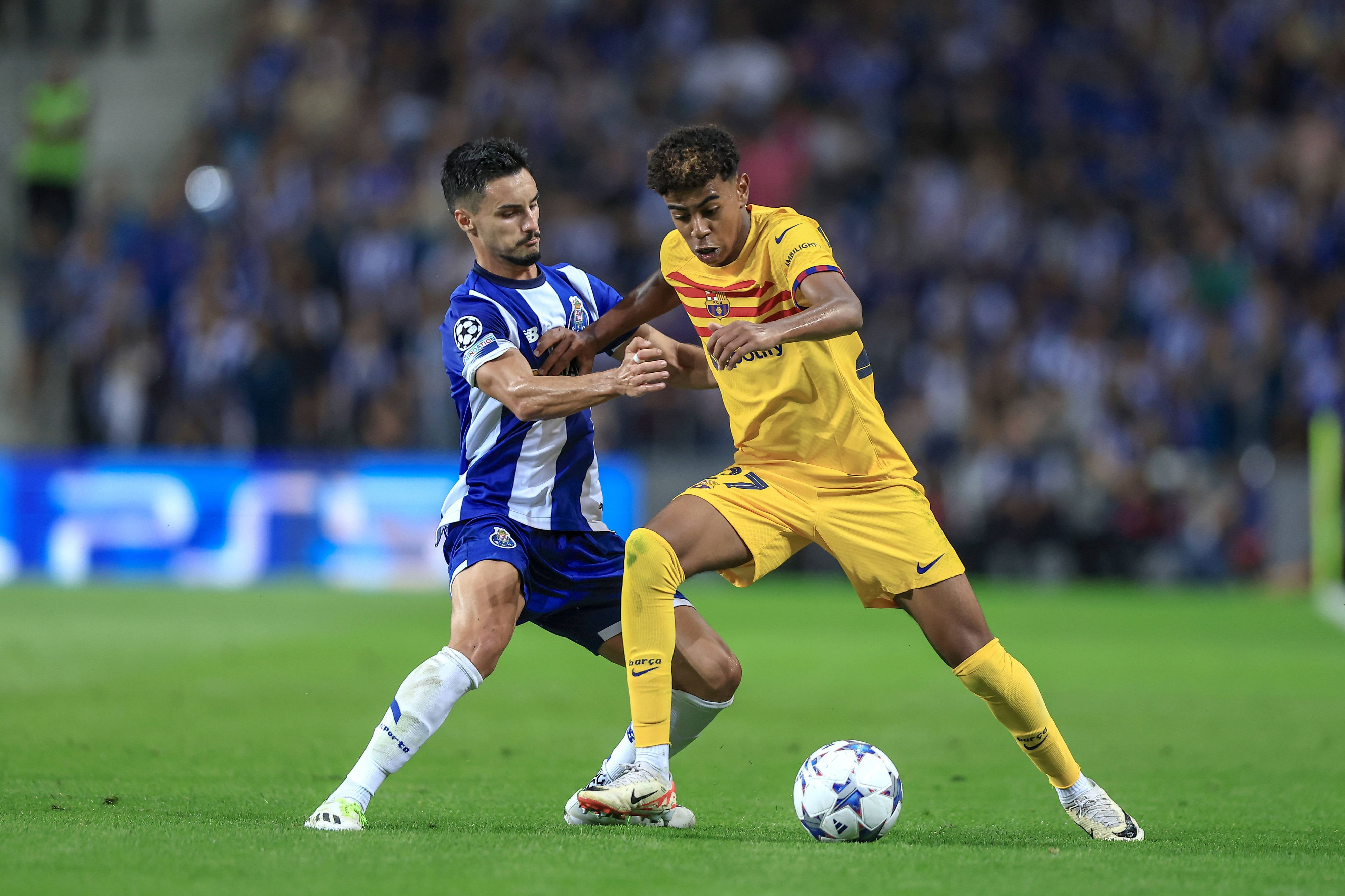 Lamine Yamal beim 1:0-Sieg von Barca gegen Porto
