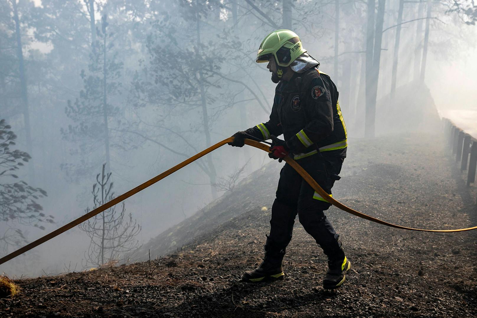 3000 Menschen bei Waldbrand auf Teneriffa evakuiert