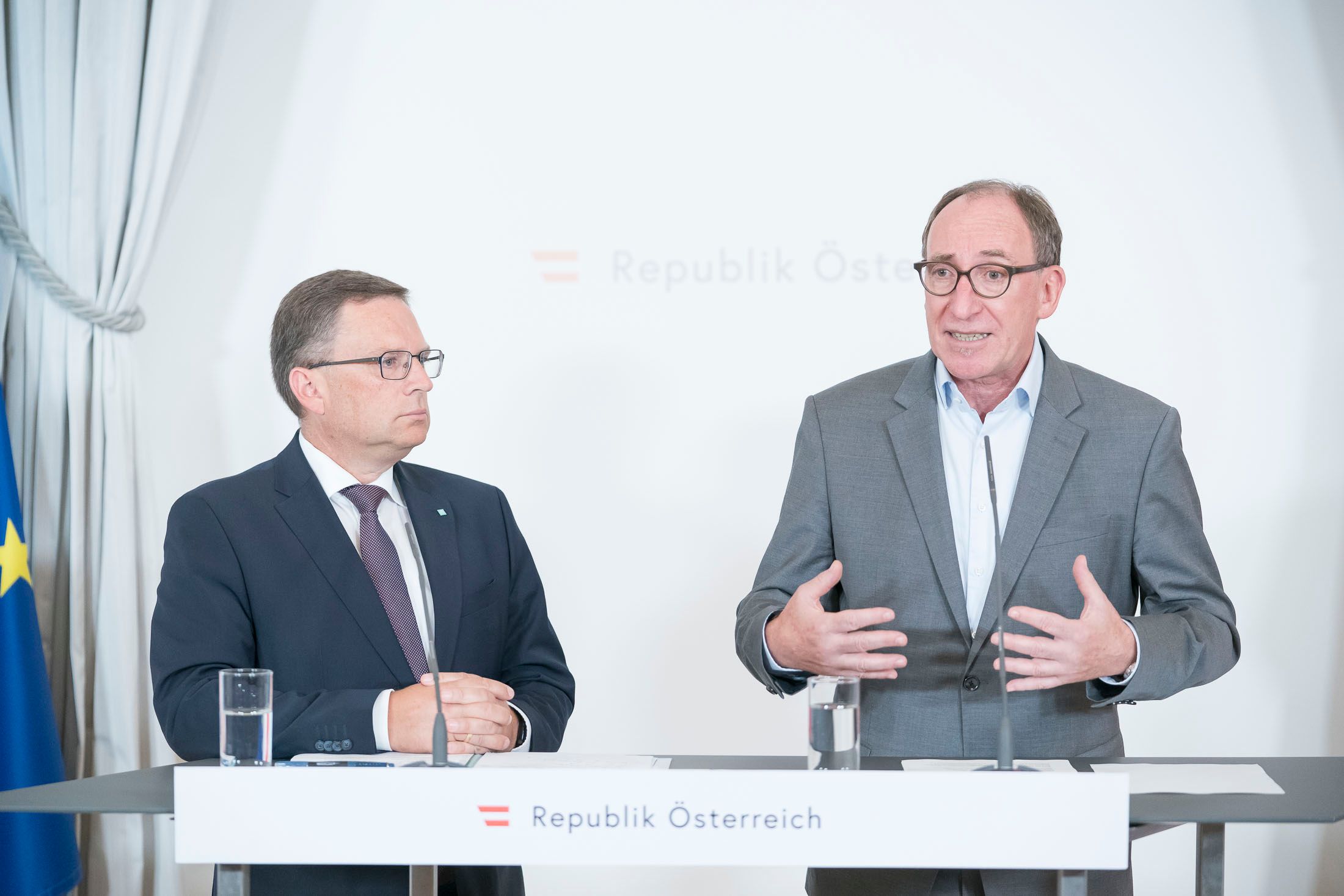 Johannes Rauch kritisiert das Land Vorarlberg dafür, dass es dort keine Möglichkeit zur Abtreibung gibt.