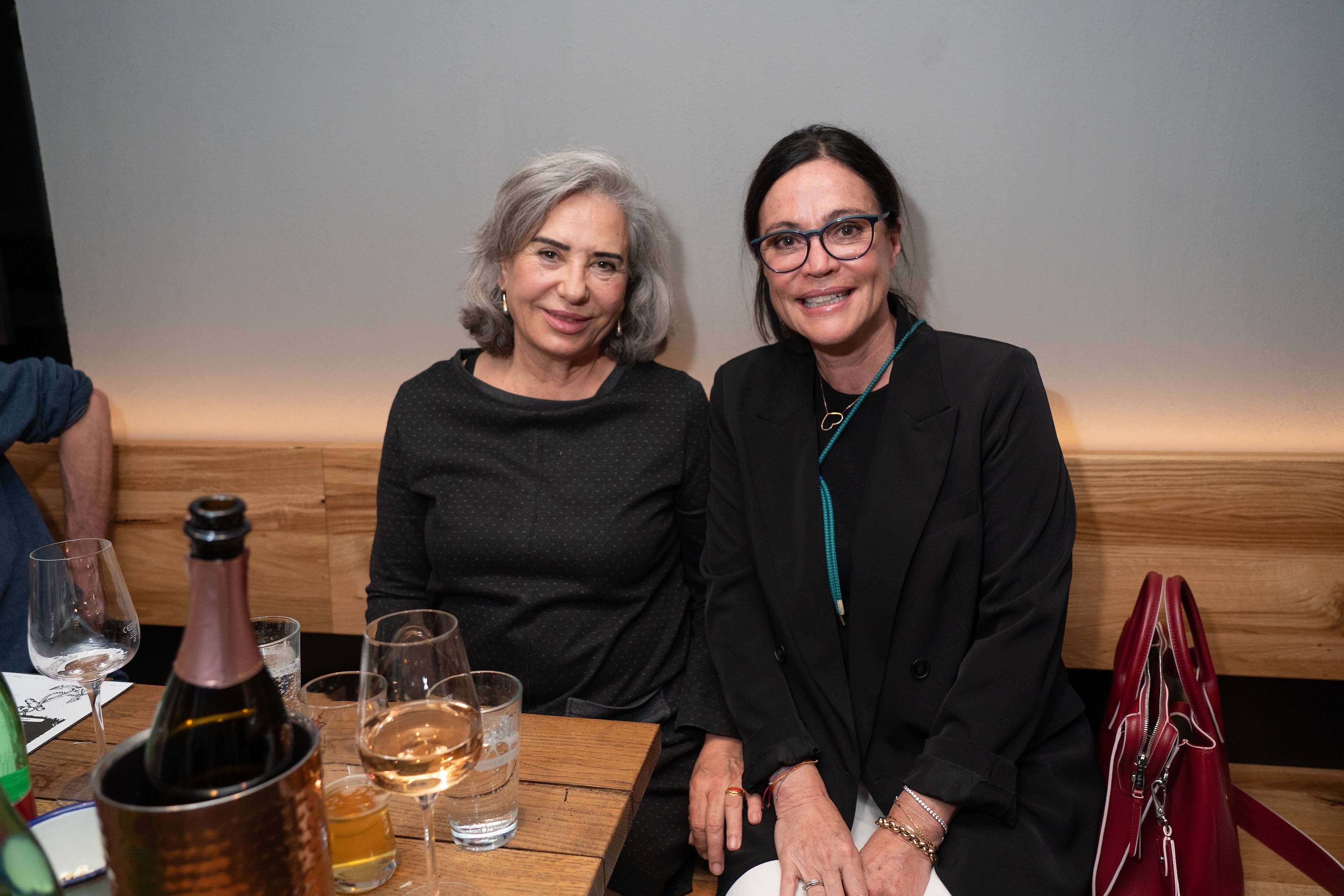 Brigitte Karner und Claudia Oswald beim Saison Opening der Huth Basement Brewery, Mama Kraft in der Wiener City