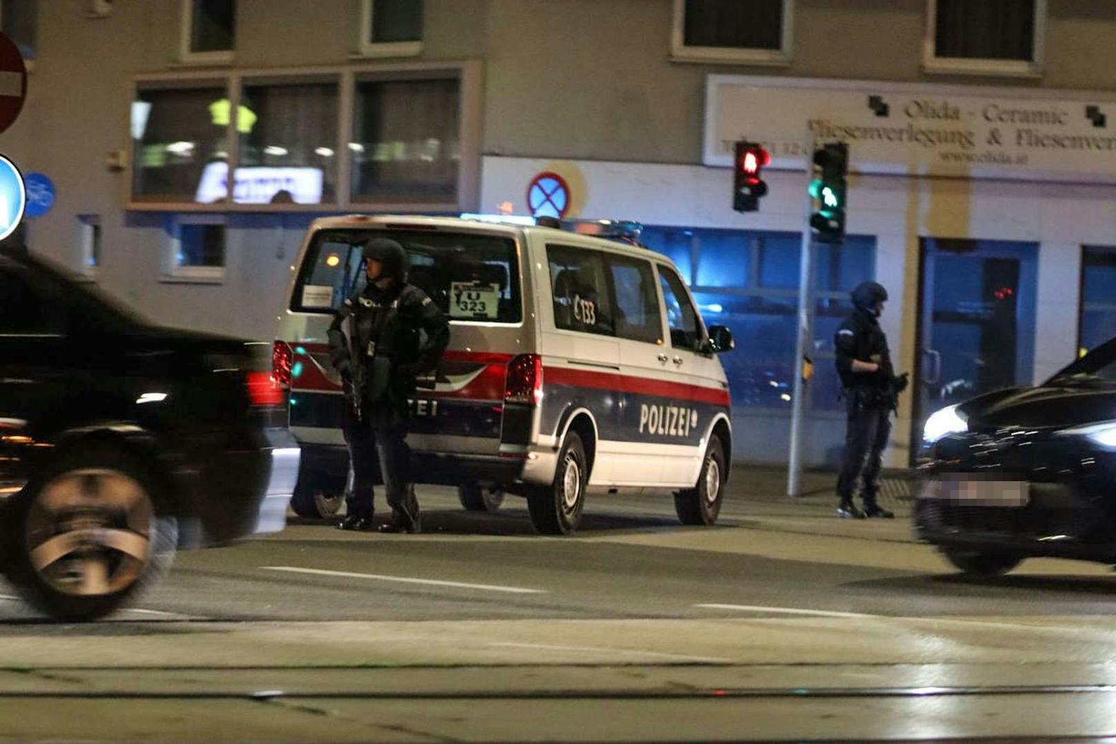 Nach der Schießerei in Floridsdorf hat die Polizei nun erste Einvernahmen durchgeführt.