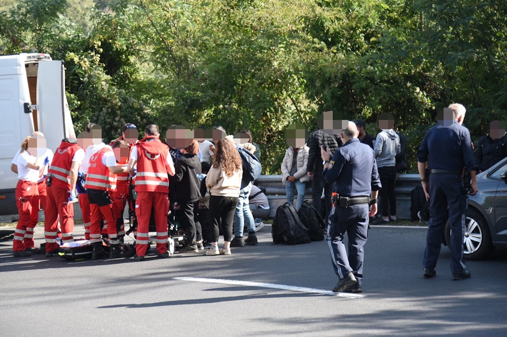 Bei einem Unfall mit einem Schlepperfahrzeug wurden auch zwei Kinder verletzt. (Symbolbild)