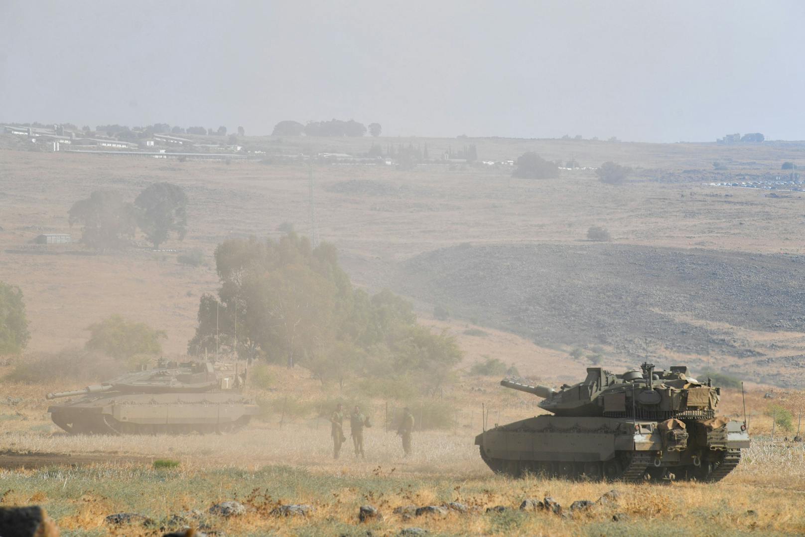 Die israelische Armee ist auch im Grenzgebiet zum Libanon aufmarschiert, um einen möglichen zweiten Angriff durch die Hisbollah abzuwehren. (8. Oktober 2023)