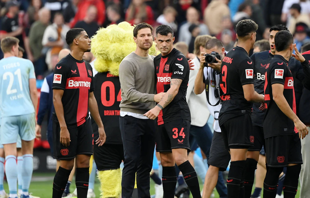 Alonso mit Xhaka: 