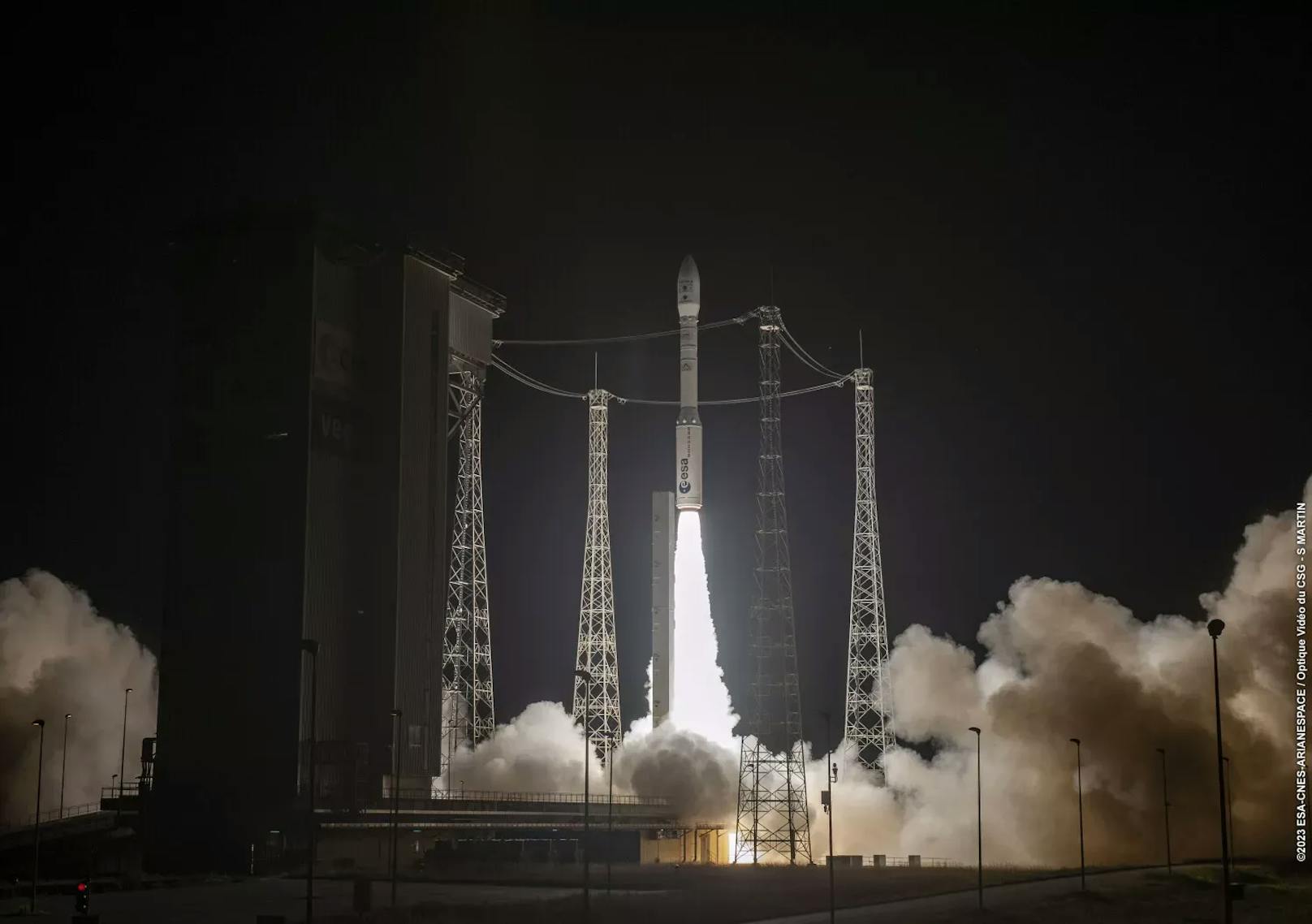 Der PRETTY-Mini-Klimasatellit startete Montagfrüh vom Weltraumbahnhof in Kourou an Bord einer europäischen Vega-Rakete.