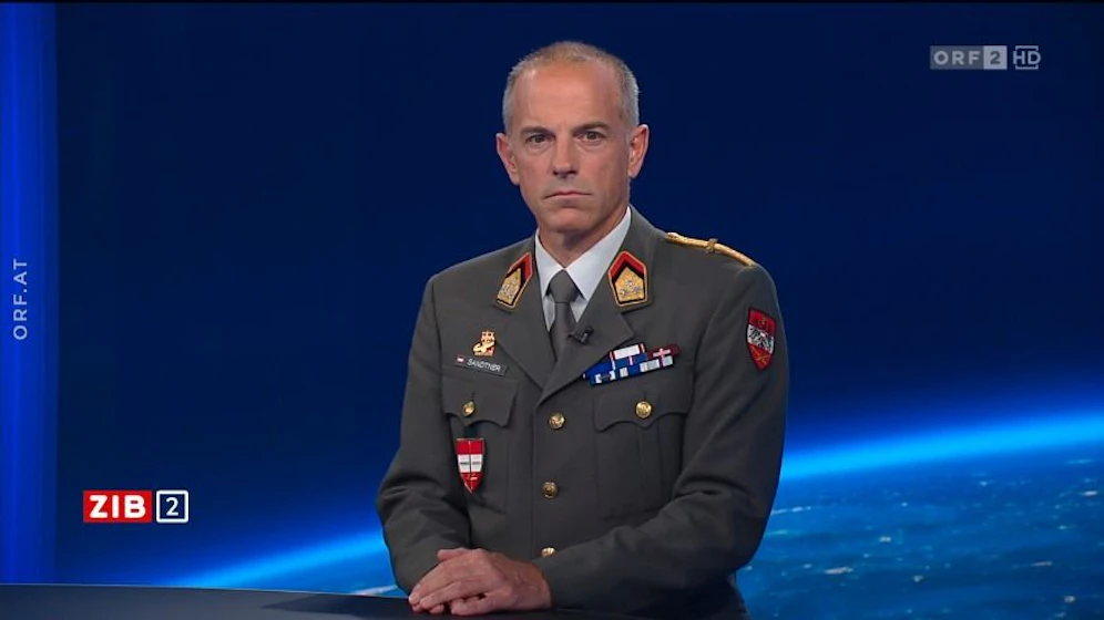 Oberst Berthold Sandtner vom österreichischen Bundesheer am späten Dienstagabend in der ORF-
