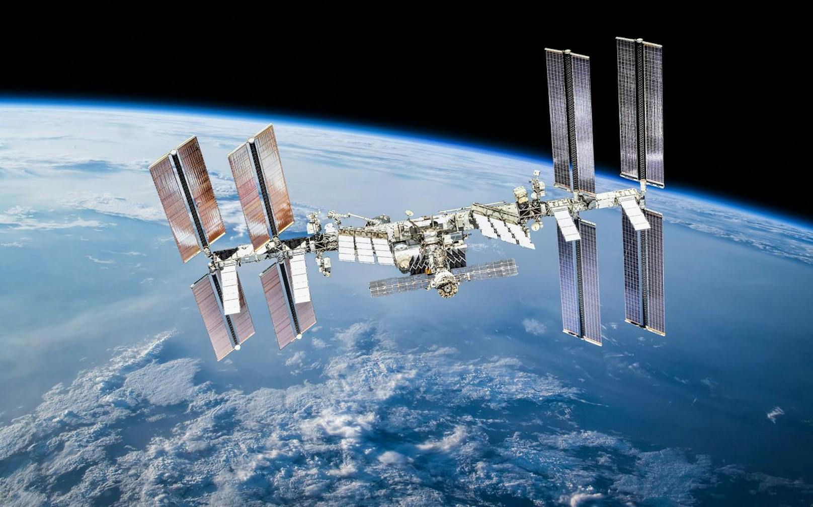 Neues Leck auf der ISS – "Wir sehen draußen Flocken"