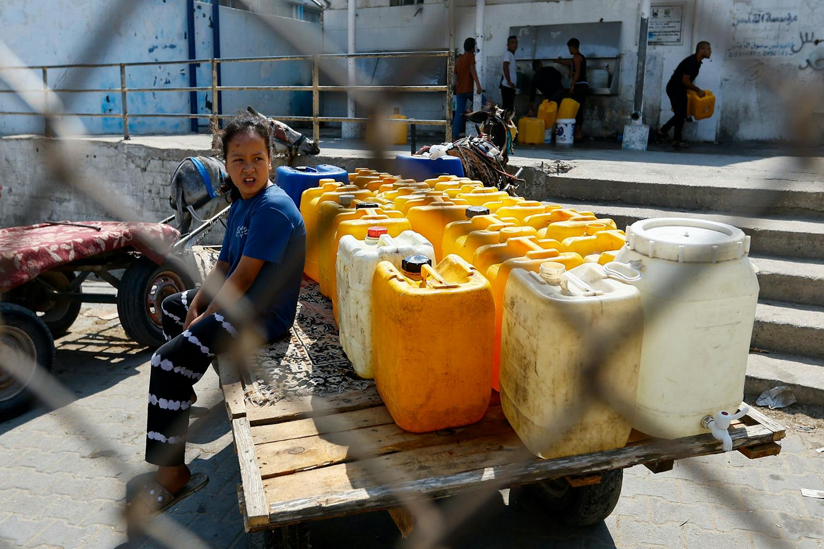 Aufgrund der israelischen Vollblockade wird das Wasser im Gazastreifen knapp. (11. Oktober 2023)