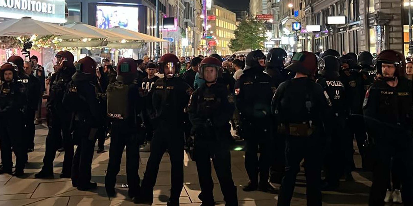 Polizei kesselt Palästina-Unterstützer in Wien ein