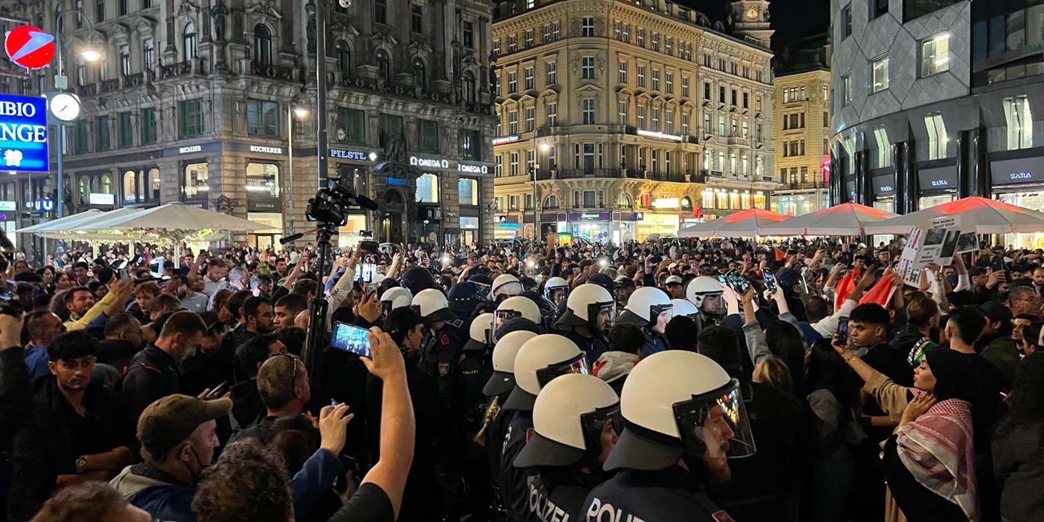 Situation am Stephansplatz um 19.40 Uhr