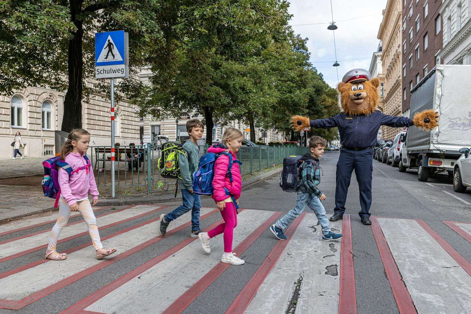 In drei Wiener Bezirken ist der Schulweg im Vergleich besonders gefährlich.
