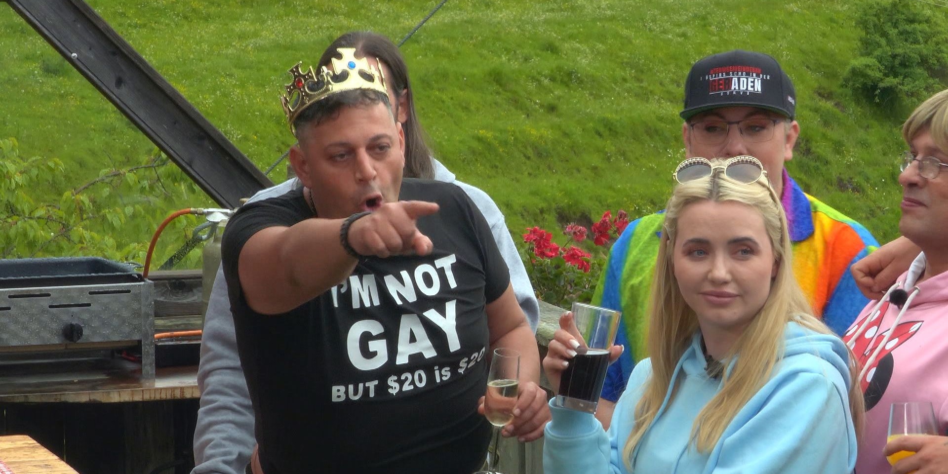 Marius trifft erstmals auf Cathy Lugner