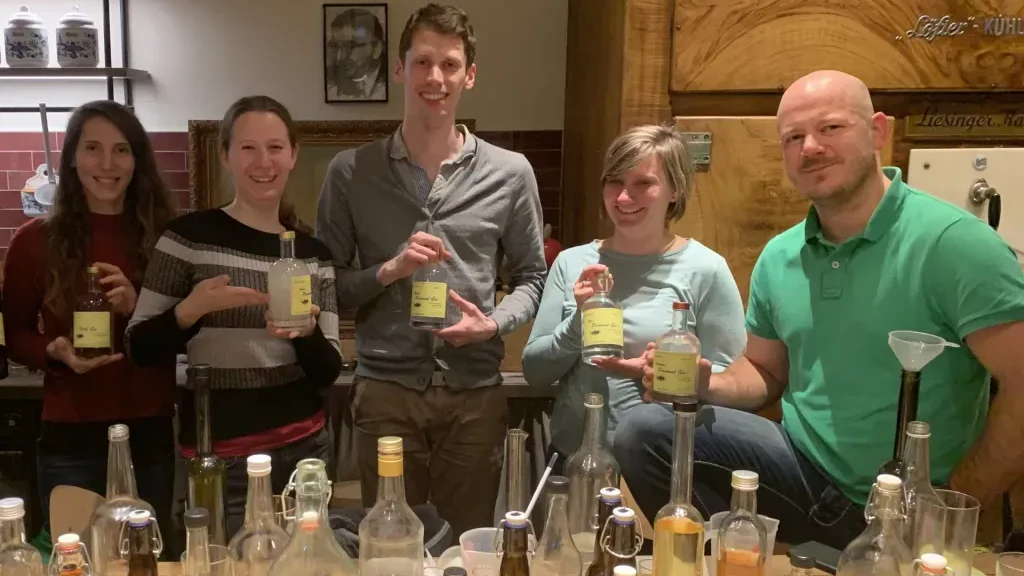Bei diesem exklusiven Gin Workshop destillierst du Deinen eigenen Gin!