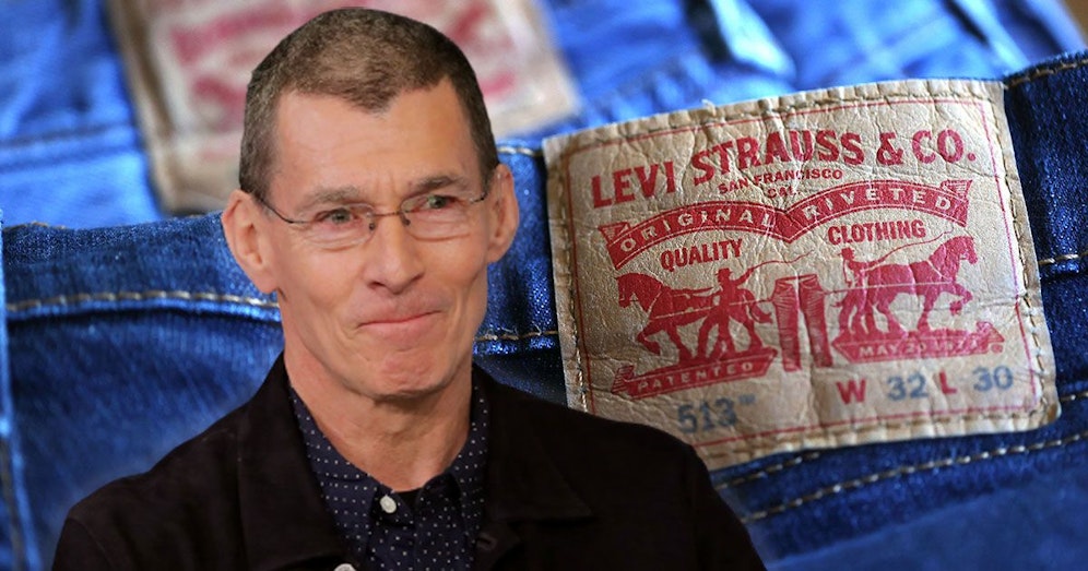 Levi's-Chef Charles Bergh geht mit seiner Jeans duschen.