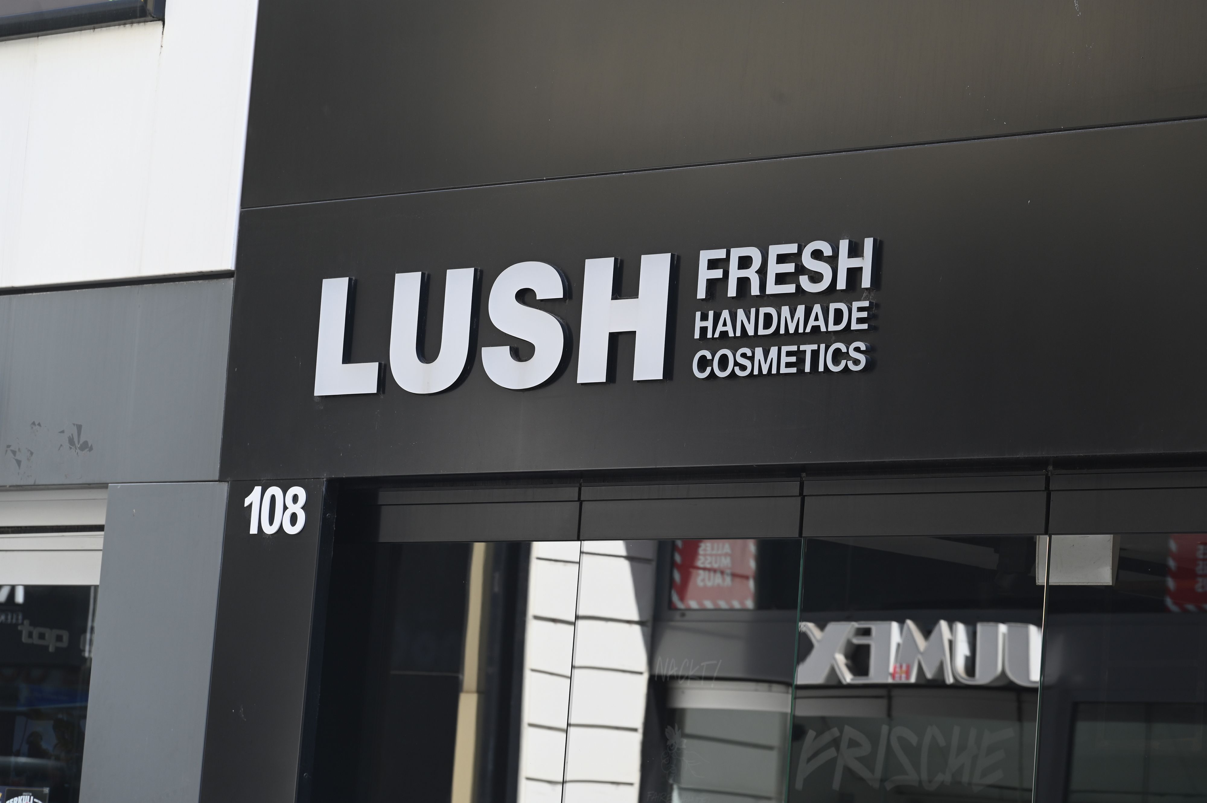 In den Sozialen Medien steht Lush derzeit heftig in der Kritik.