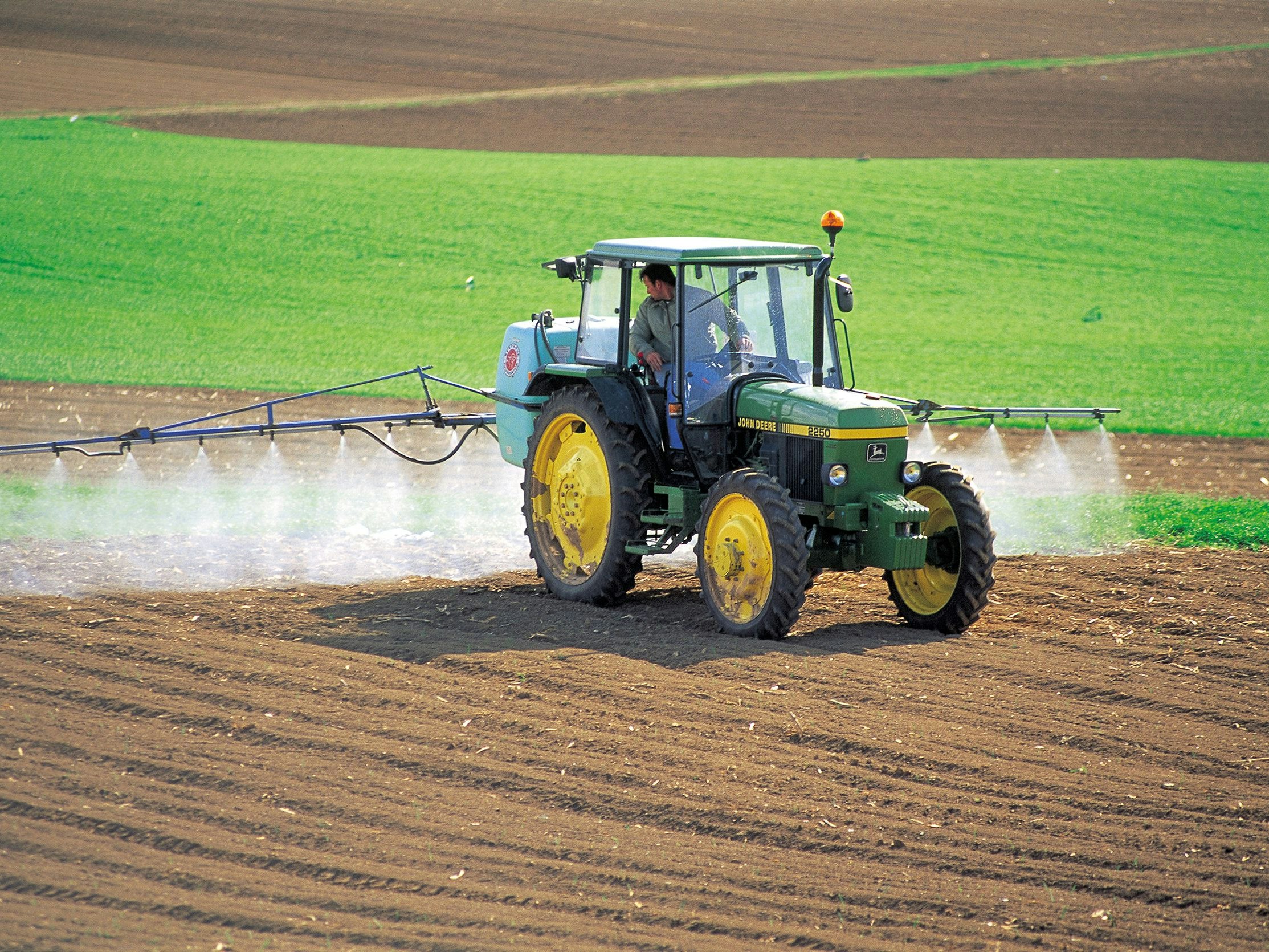 Download von www.picturedesk.com am 20.09.2023 (17:34).  Glyphosate , Roundup pollution ; Roundup,pesticide hautement toxique: Reporters / EUREKA - 20160519_PD4409 - Rechteinfo: Rights Managed (RM)