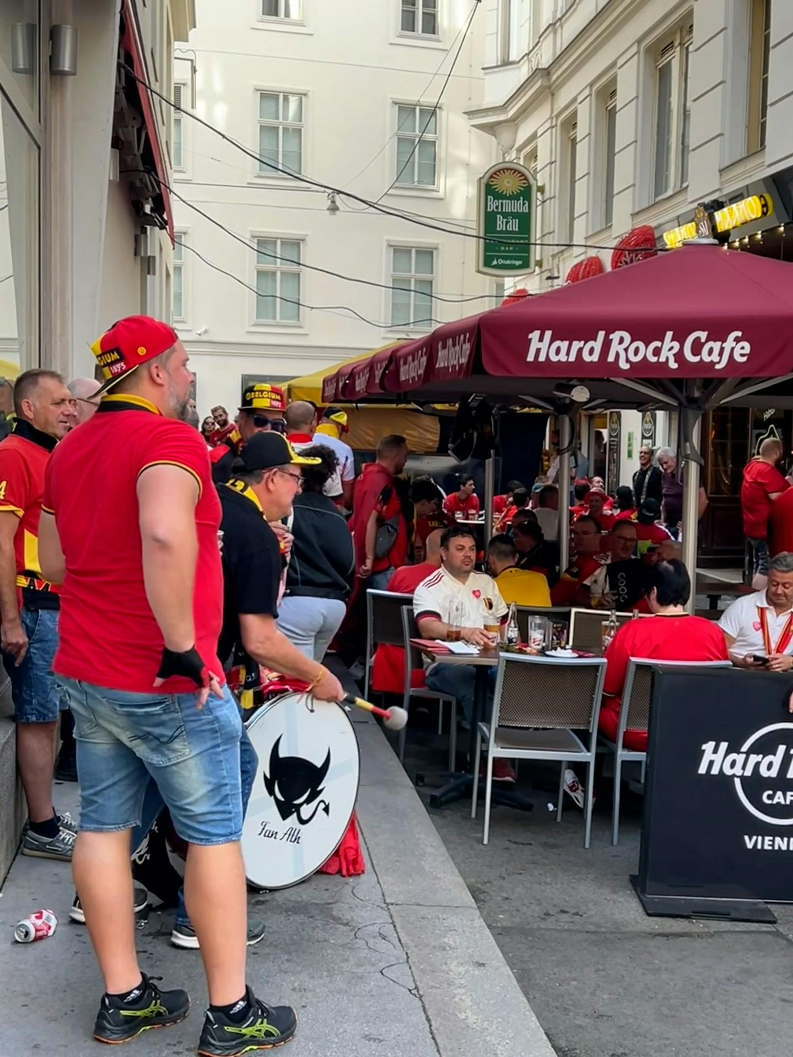 Party-Stimmung in der Wiener City: Belgien-Fans geben schon richtig Gas