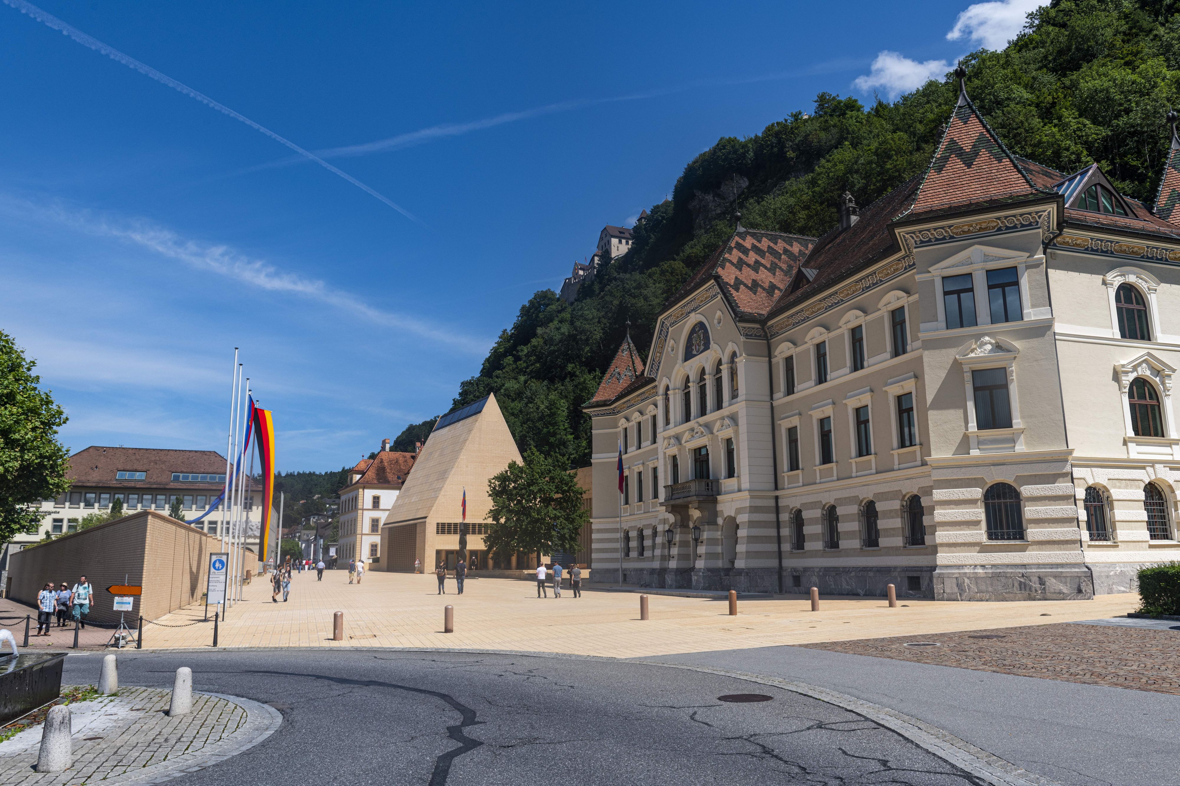 Auf Englisch samt "Allahu Akbar"-Rufen ging am 13. Oktober 2023 eine Bombendrohung für das Städtle Vaduz ein.