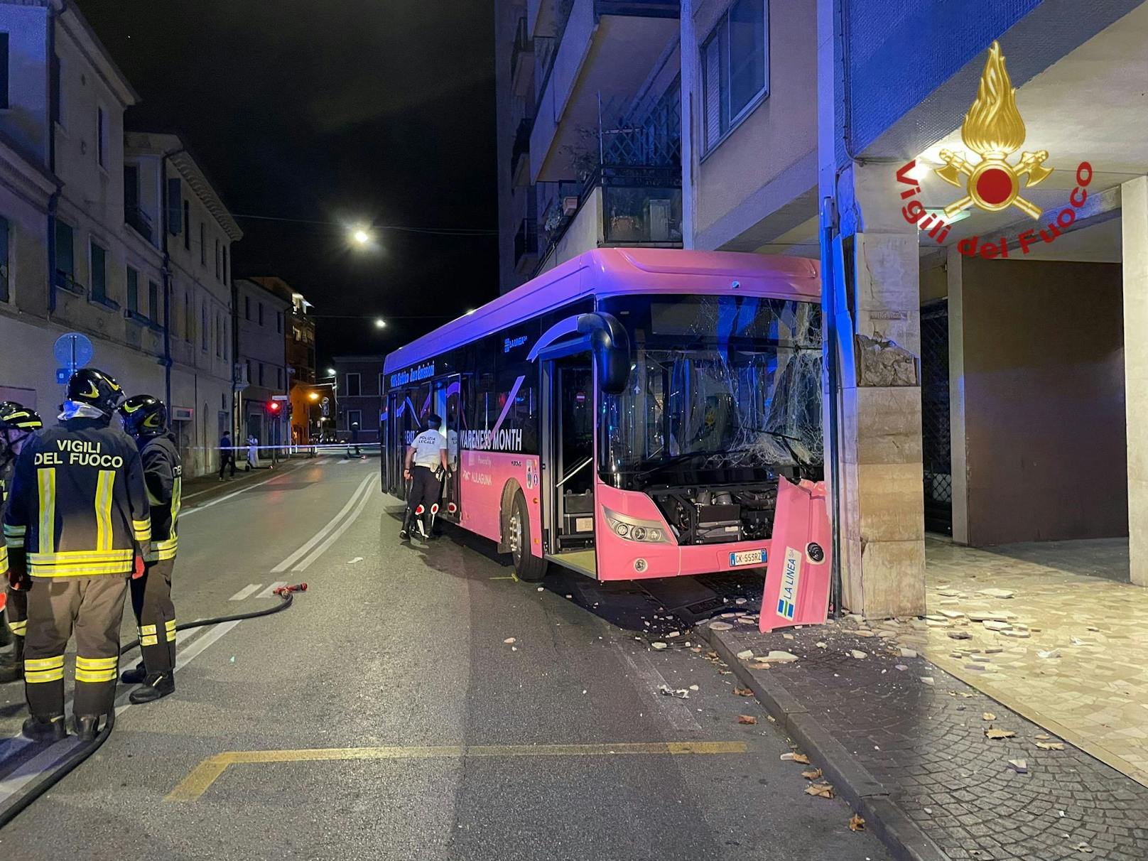 15 Verletzte – Fahrzeug gehört Firma des Todesbusses