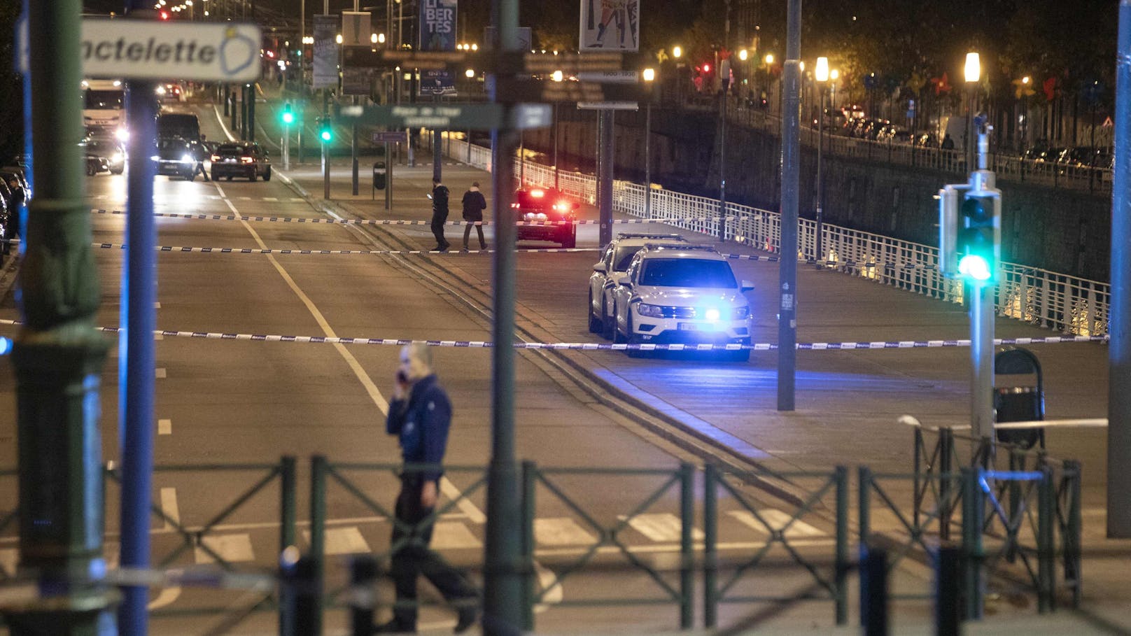 In der belgischen Stadt Brüssel wurden am Montagabend mindestens zwei Menschen getötet.