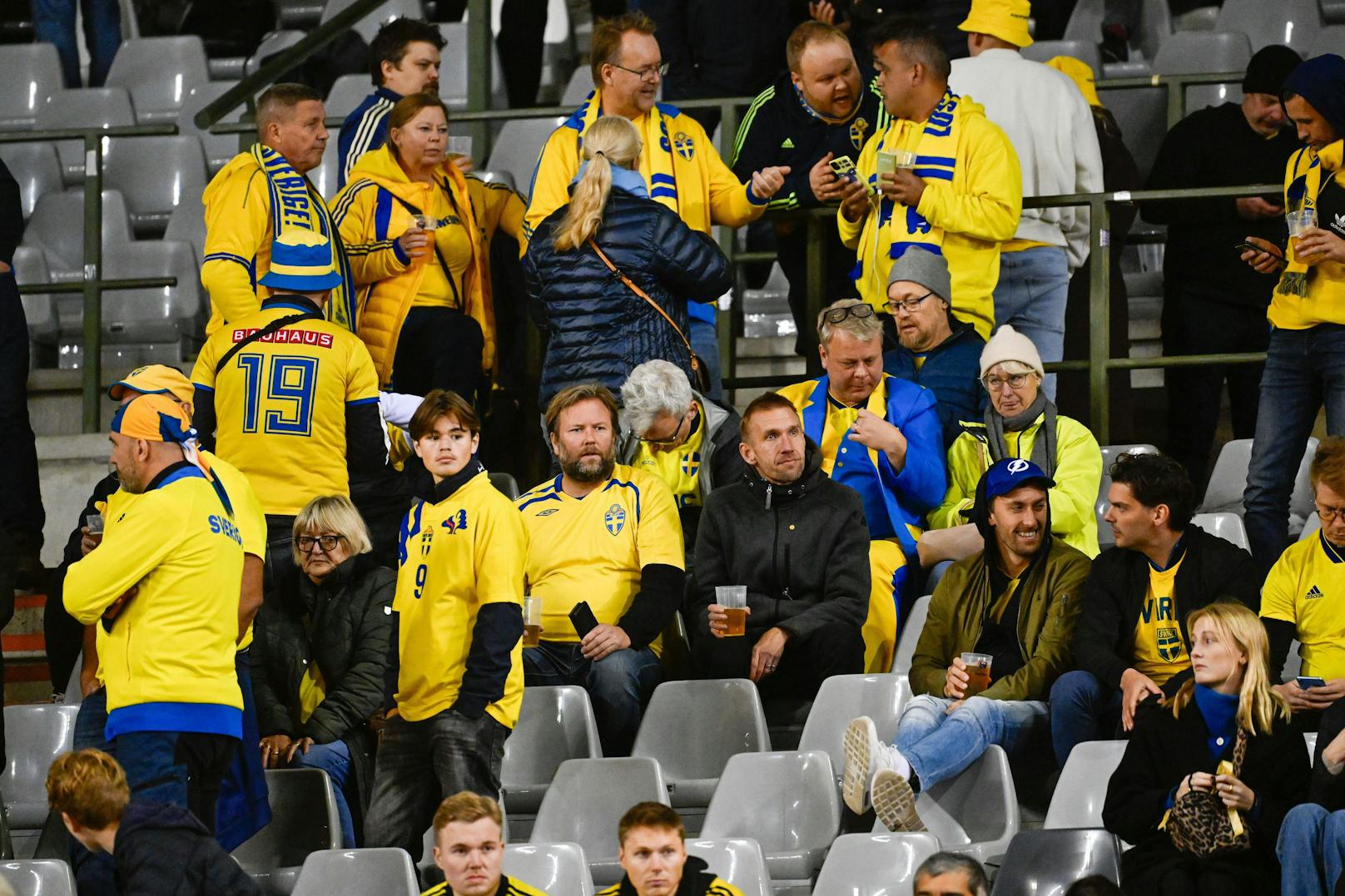 Den schwedischen Fans stand das Entsetzen ins Gesicht geschrieben.