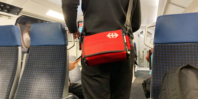 Für das rabiate Vorgehen müssen die Kontrolleure nun zahlen. (Symbolbild)