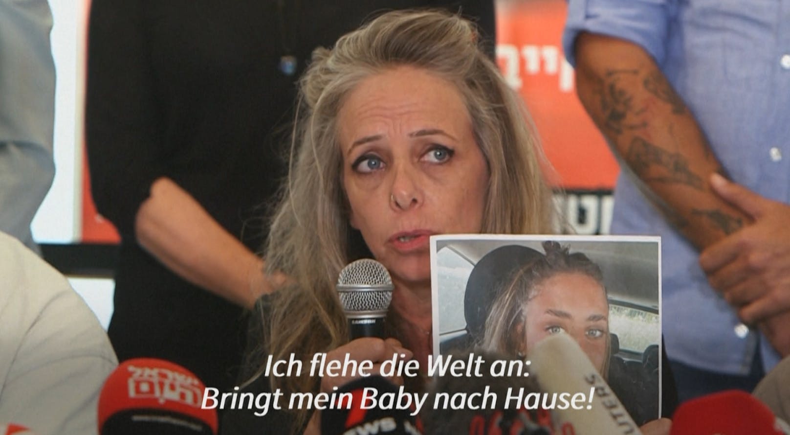 Mutter von Hamas-Geisel Mia: "Bringt mein Baby heim!"