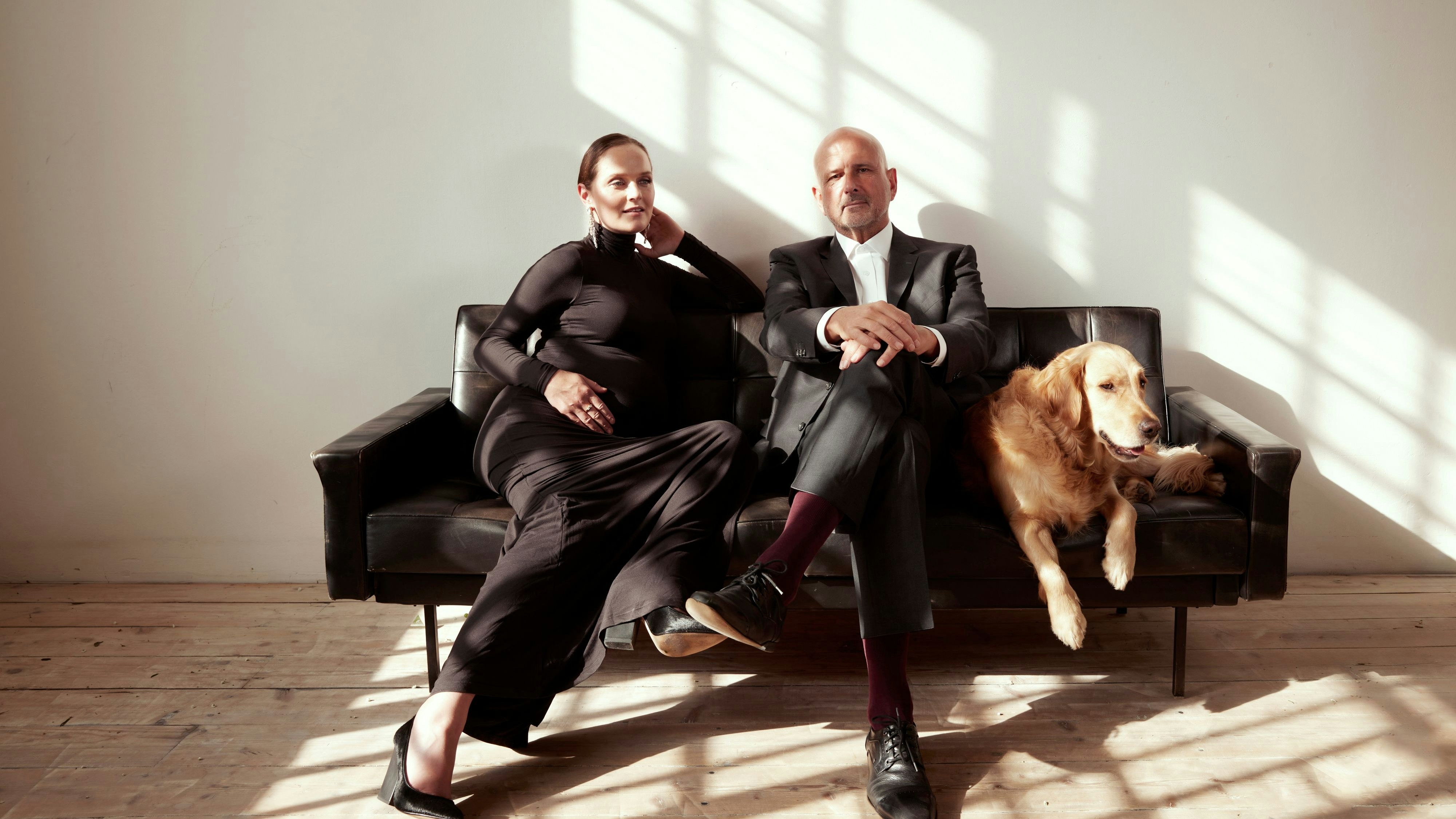 Eva Poleschinski und Oliver Rathschüler mit Hündin "Shiva"