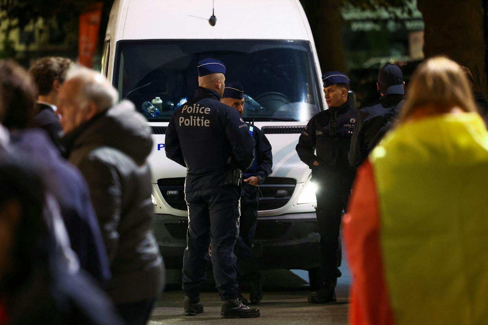 2 tote Fans in Brüssel – Polizei schießt auf Tatverdächtigen