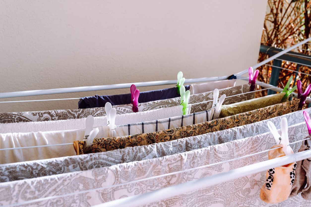 Unterwäsche darf zum Trocknen auf den Balkon – außer man hat die falschen Nachbarn...