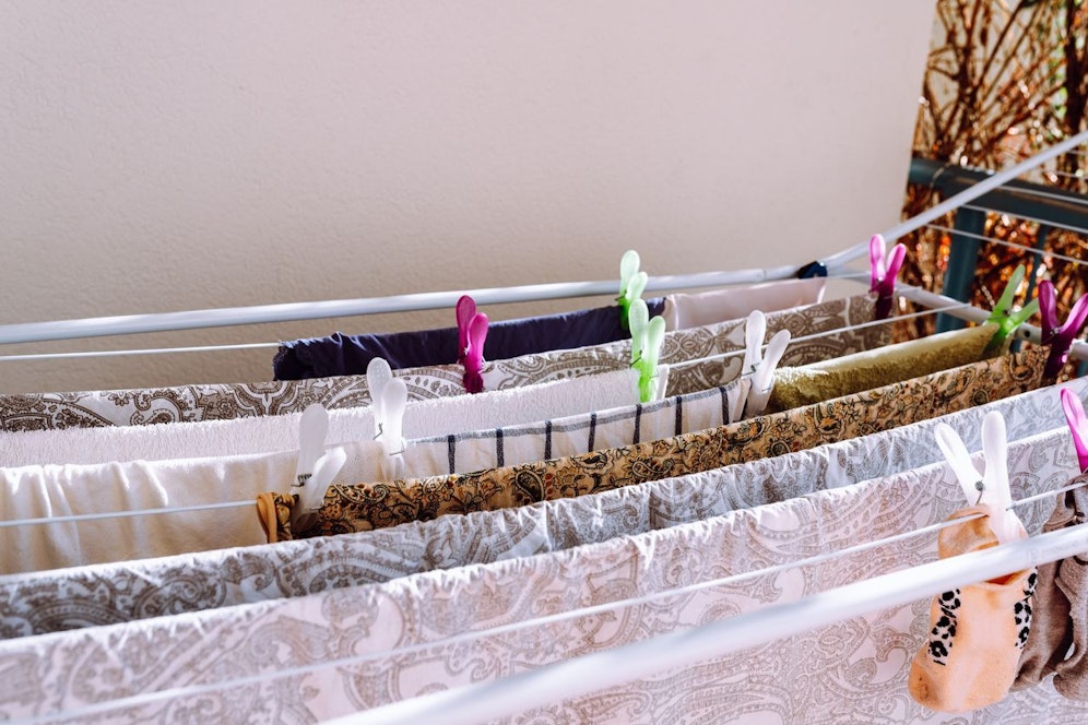 Unterwäsche darf zum Trocknen auf den Balkon – außer man hat die falschen Nachbarn...