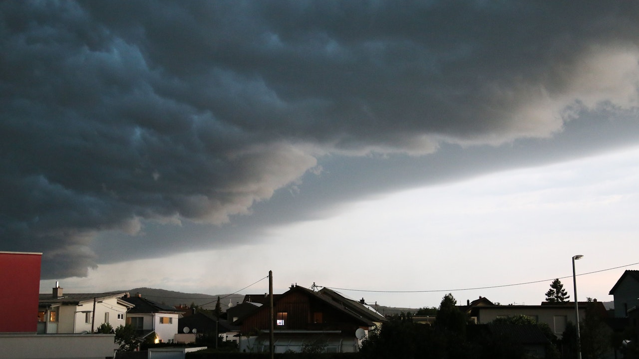 Heute.at - Gefährlicher und massiver Föhnsturm trifft Österreich