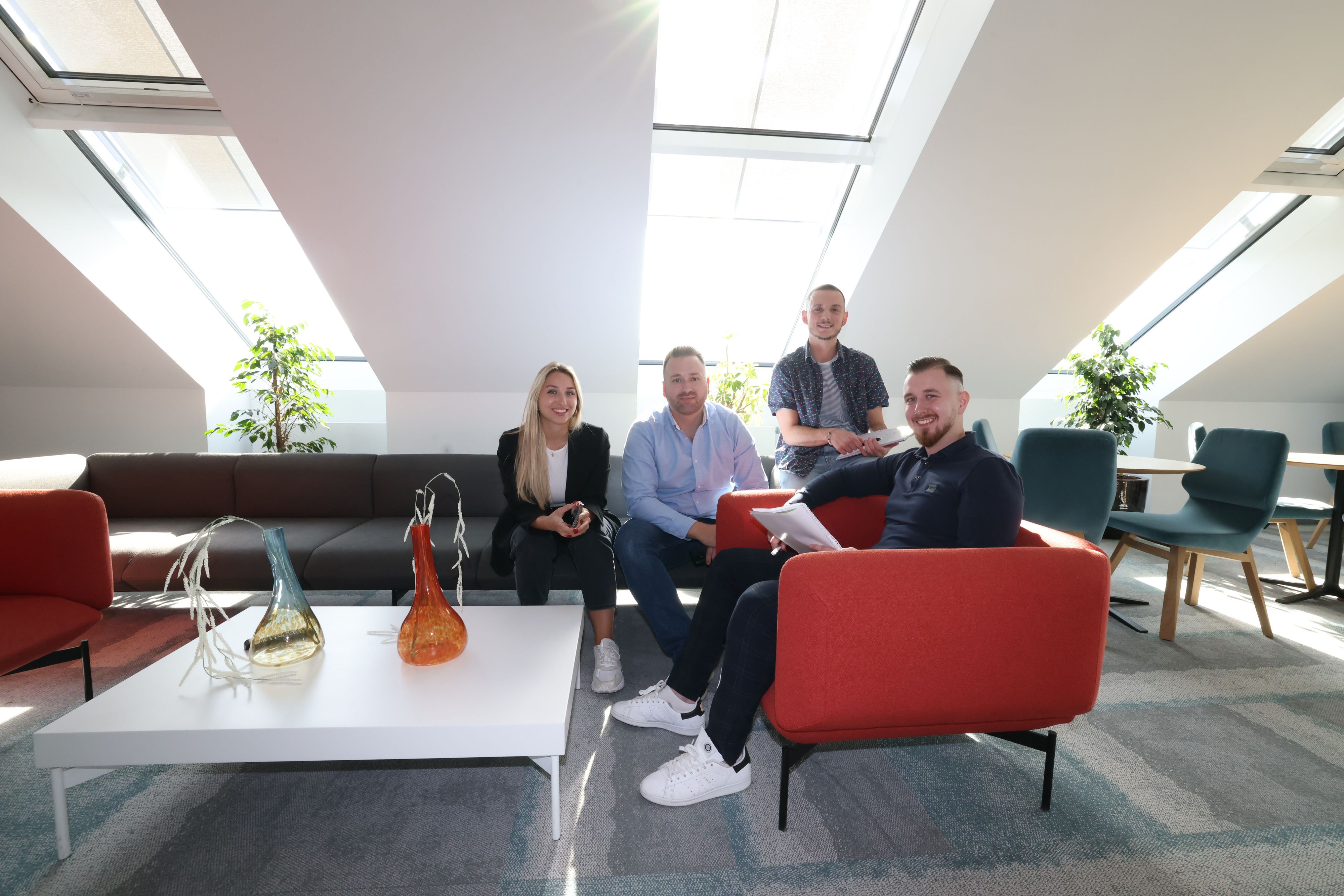 Unser Community-Team kümmert sich um deine Anliegen.