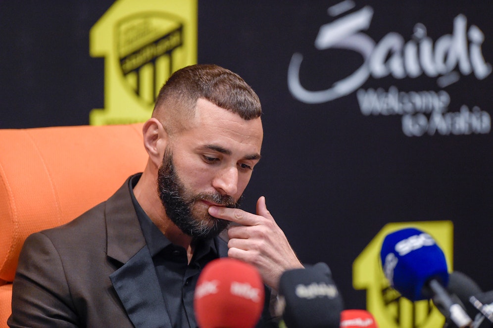 Karim Benzema wird von den französischen Behörden beobachtet. 