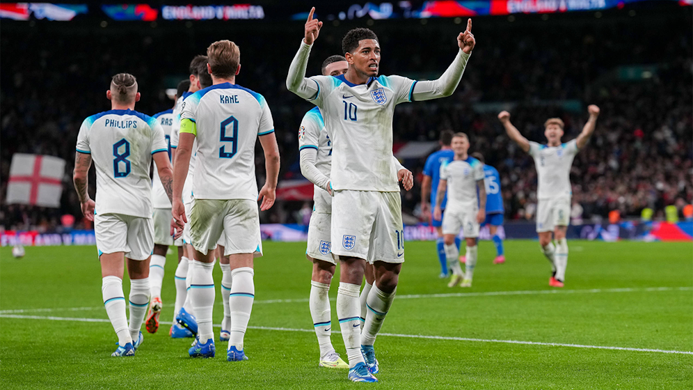 Nach dem 3:1 gegen Italien konnten die Spieler feiern.