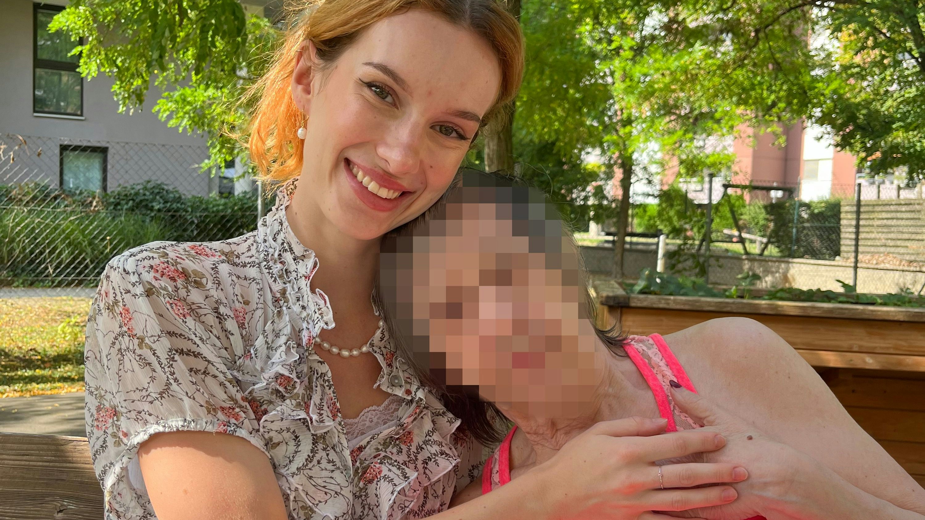 Nadine Pfaffeneder Model Pflege