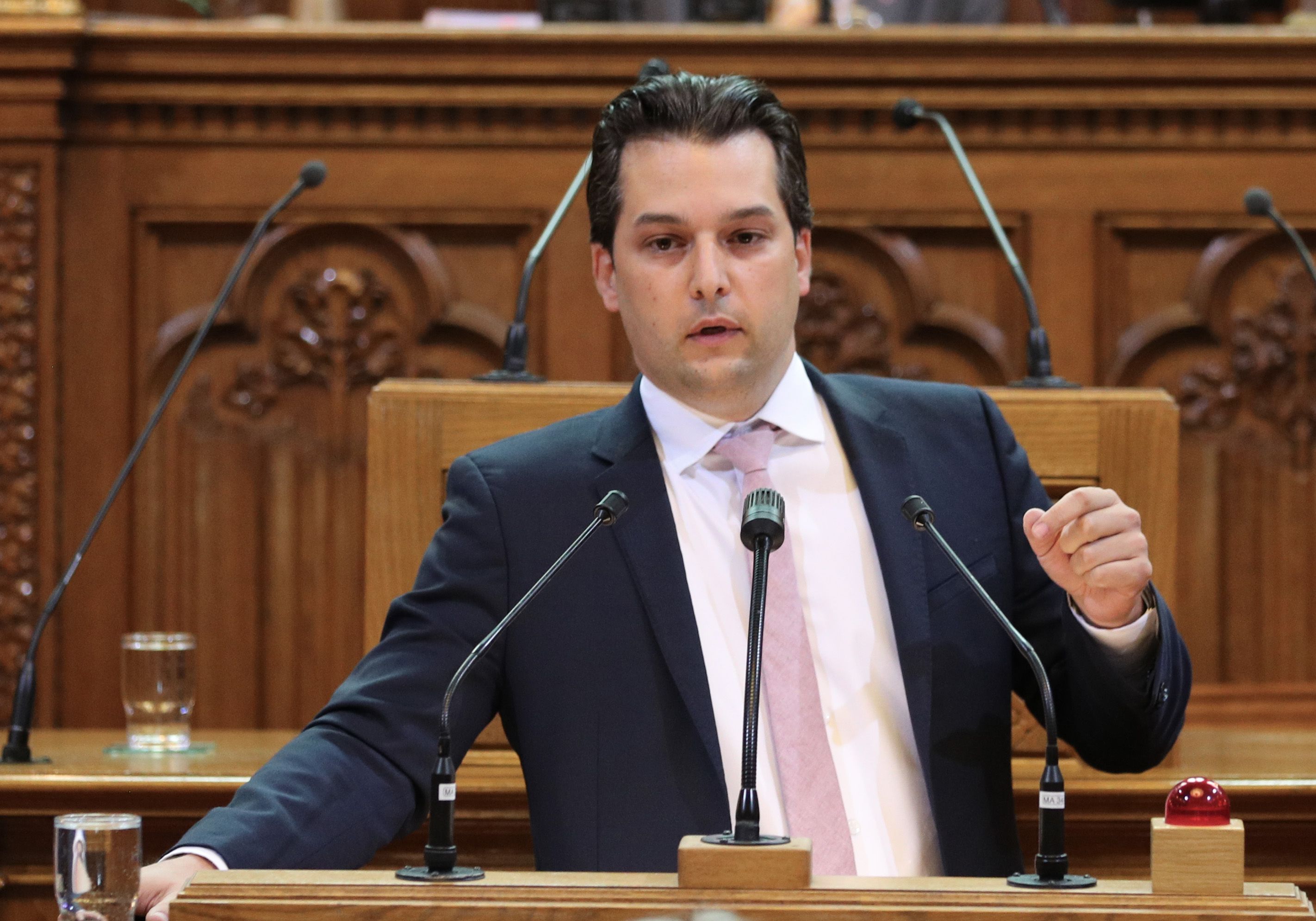 Ihm gefällt die Kritik seines Bürgermeisters gar nicht: Wiens FP-Chef Dominik Nepp im Gemeinderat.