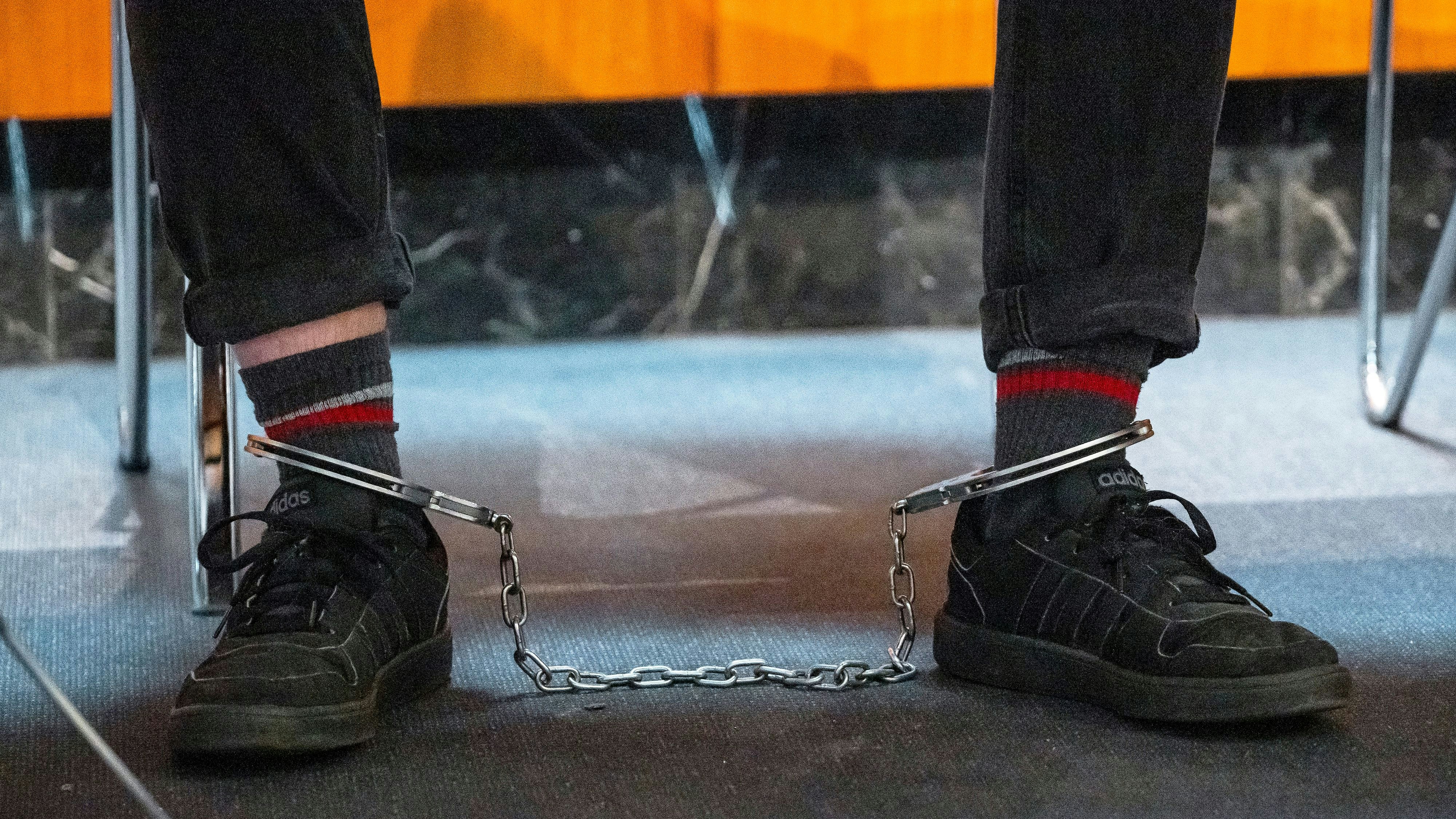 Am Dienstag startete am Landgericht Hof der Prozess gegen den 21-Jährigen.